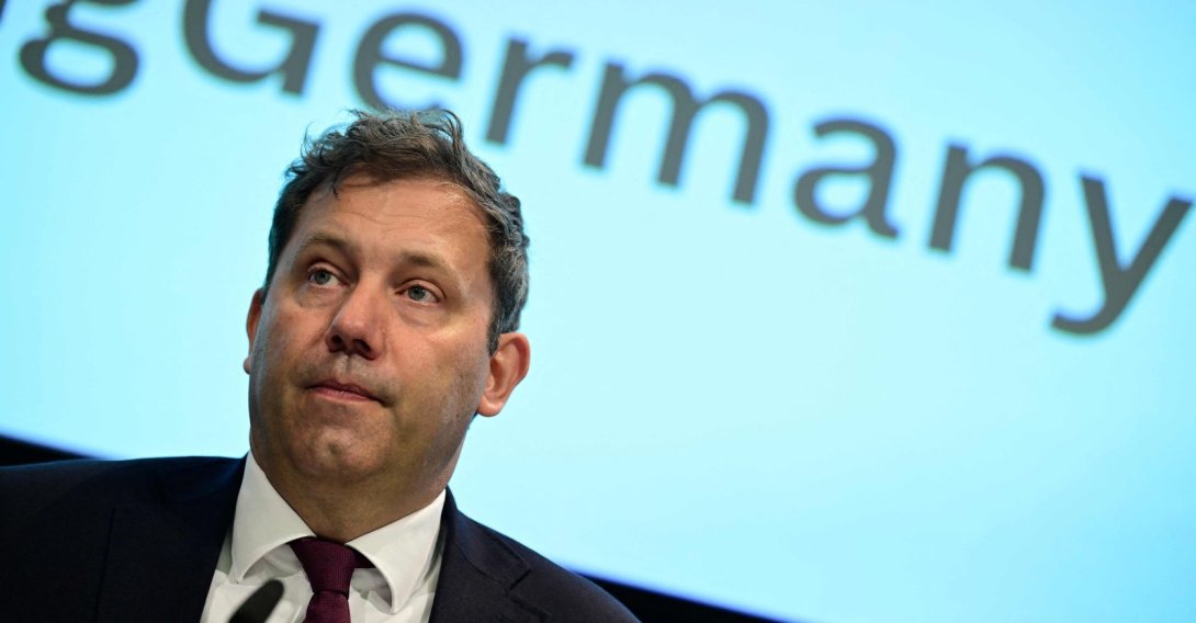 German Finance Minister and Vice-Chancellor Lars Klingbeil addresses a press conference for the foreign press in Berlin, May 26, 2026. (AFP Photo)