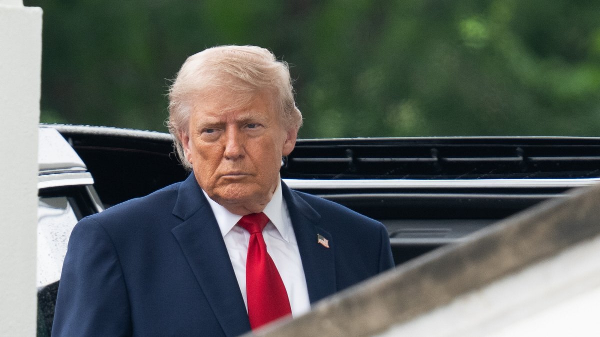 U.S. President Donald Trump inspects the columns of the North Portico of the White House, Washington, U.S., May 25, 2026. (EPA Photo)