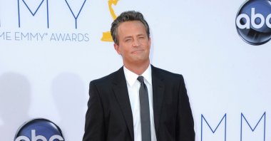 Actor Matthew Perry arrives at the 64th Primetime Emmy Awards, Los Angeles, U.S., Sept. 23, 2012. (AP Photo)