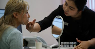 Cindy Gu from the U.S. receives a skin consultation at Lienjang Clinic, Seoul, South Korea, April 29, 2026.  (Reuters Photo)