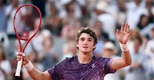 
Brazil's Joao Fonseca celebrates winning his third round match against Serbia's Novak Djokovic at the French Open, Roland Garros, Paris, France, May 29, 2026. (Reuters Photo)
