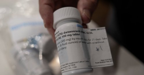 Menta "Steve" Wallace shows a bottle of daraxonrasib, Revolution Medicine's pancreatic cancer drug, at his home in The Woodlands, Texas, U.S., May 29, 2026. (Reuters Photo)