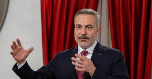 Foreign Minister Hakan Fidan speaks during a visit to a foundation center in Ankara, Türkiye, May 21, 2026. (AA Photo)
