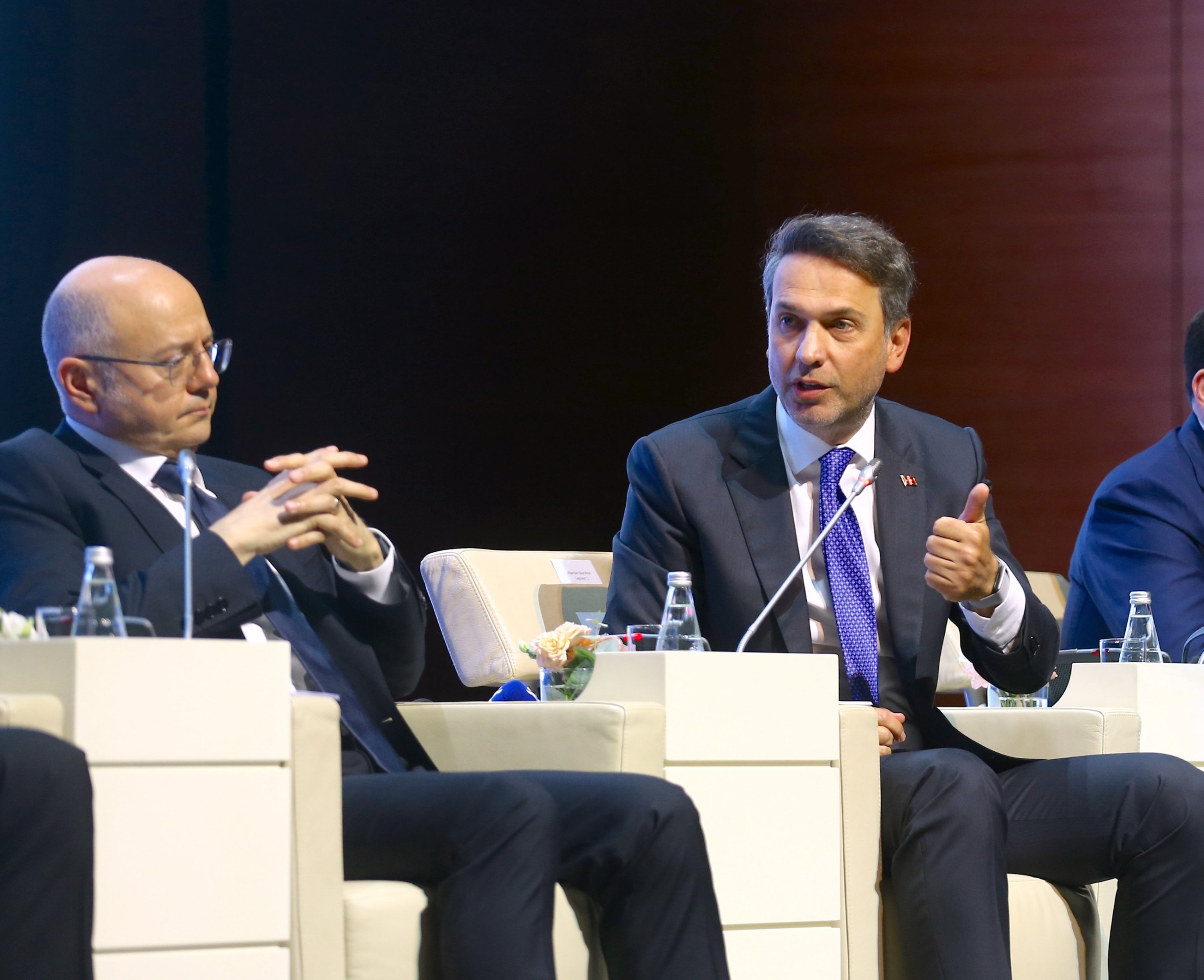 Energy and Natural Resources Minister Alparslan Bayraktar (R) speaks at the Baku Energy Week conference, Baku, Azerbaijan, June 1, 2026. (AA Photo)