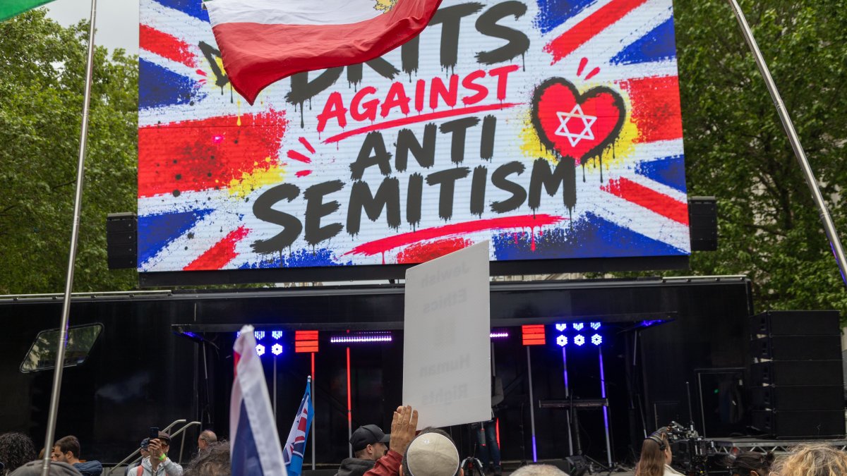 Protesters at a rally against anti-Semitism outside Downing Street, London, Britain, May 10, 2026. (EPA Photo)