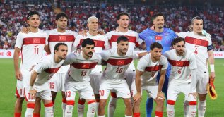 
Türkiye players pose for a team group photo before the friendly match with North Macedonia, Şükrü Saraçoğlu Stadium, Istanbul, June 1, 2026. (Reuters Photo)