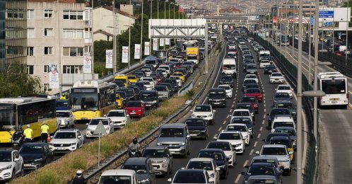 Traffic congestion on the first workday following the Eid al-Adha holiday as commuters return to work, Istanbul, Türkiye, June 1, 2026. (AA Photo)