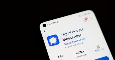 The Signal Private Messenger application is displayed on a smartphone screen, Warsaw, Poland, Dec. 4, 2025. (Shutterstock Photo)