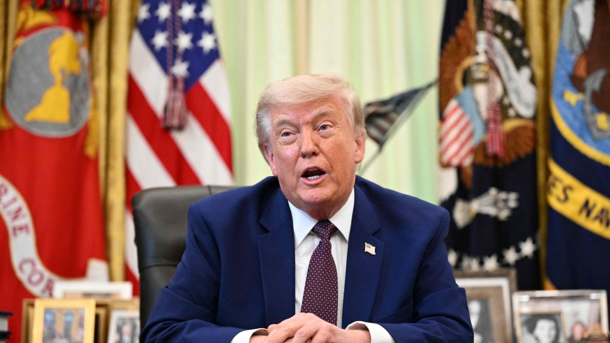 U.S. President Donald Trump speaks to the press in the Oval Office of the White House in Washington, D.C., June 3, 2026. (AFP Photo)
