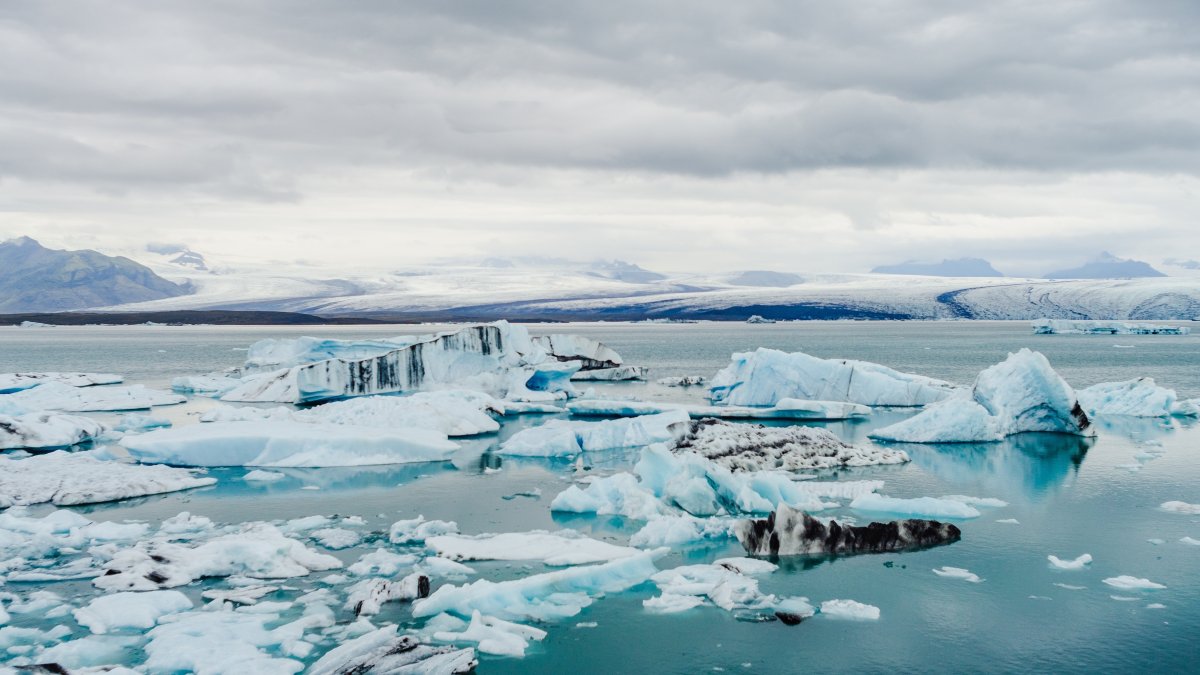 A general view of the melting glaciers in the Arctic Circle. (Shutterstock Photo)