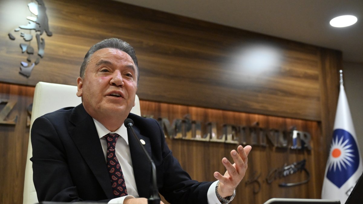 This undated photo shows former Mayor Muhittin Böcek in his office, Antalya, southern Türkiye. (İHA Photo)