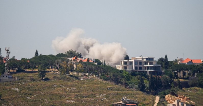 Smoke billows from southern Lebanon, following Israeli strikes, as seen from Nabatieh, Lebanon, June 4, 2026. REUTERS/Stringer