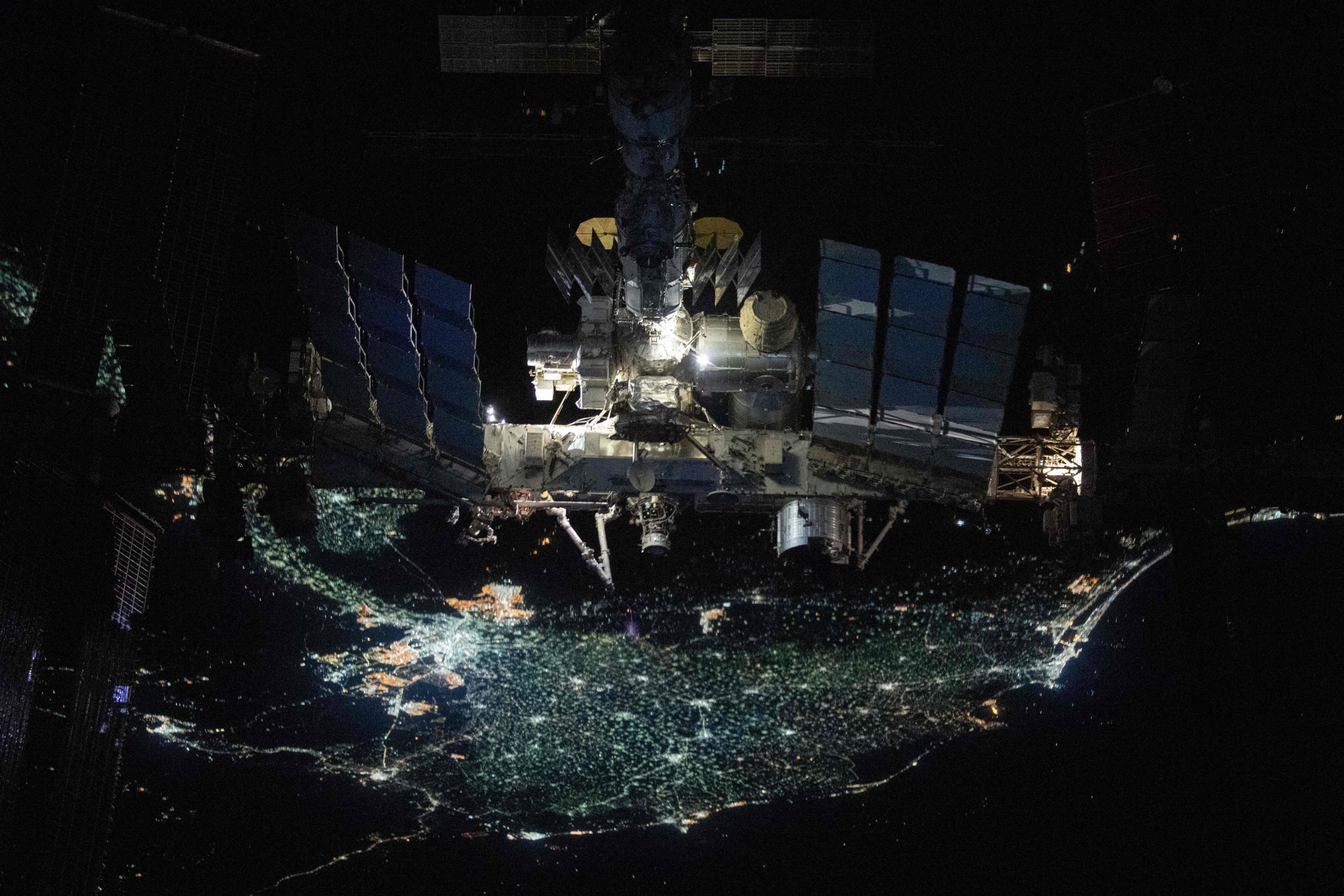 NASA orders ISS crew to evacuate after Russian module air leak