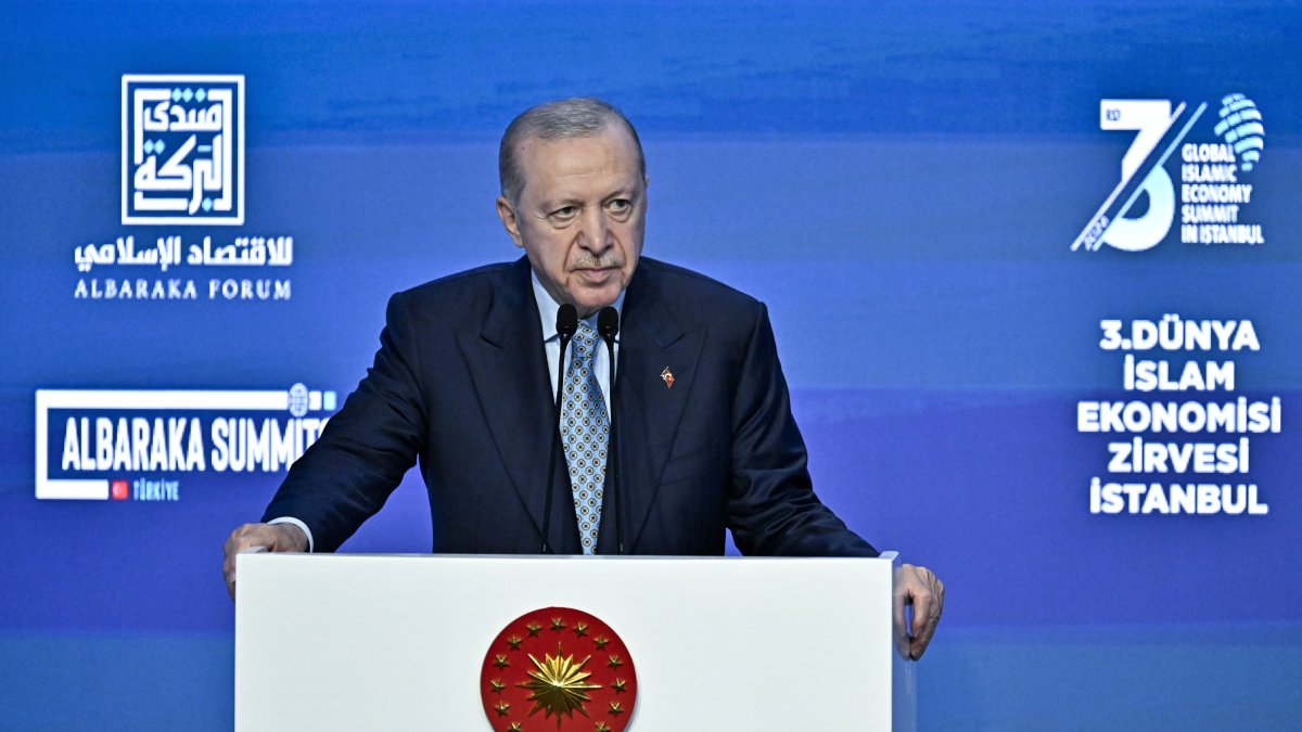 President Recep Tayyip Erdoğan speaks at the 3rd Global Islamic Economy Summit, Istanbul, Türkiye, June 6, 2026. (AA Photo)