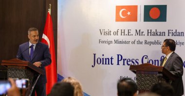 Foreign Minister Hakan Fidan and Bangladeshi Foreign Minister Khalilur Rahman attend a joint news conference following their meeting, Dhaka, Bangladesh, June 5, 2026. (AA Photo)