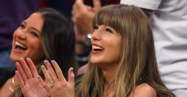 Singer Taylor Swift attends Game Three between the New York Knicks and the Cleveland Cavaliers in the NBA Eastern Conference Finals, Cleveland, Ohio, U.S., May 23, 2026. (Getty Images Photo)