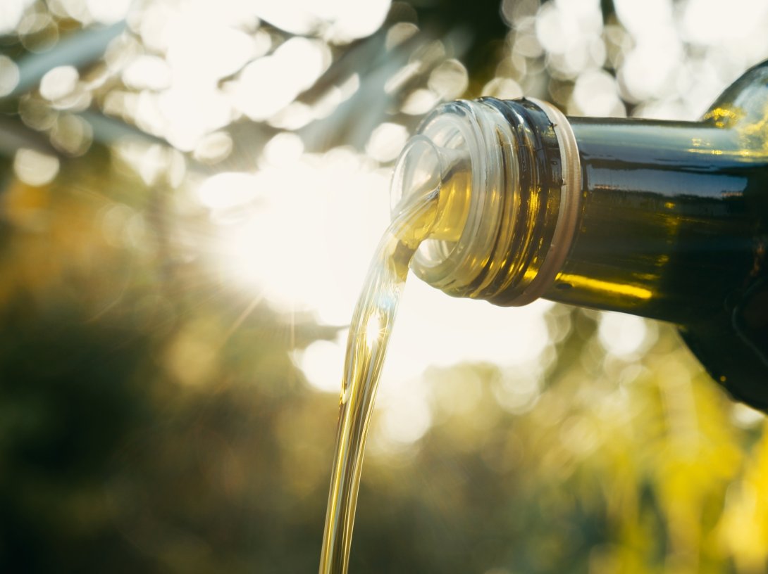 A Turkish olive oil-producing couple has gained global recognition by winning multiple international awards for their single-variety Kilis olive oil. (Shutterstock Photo)