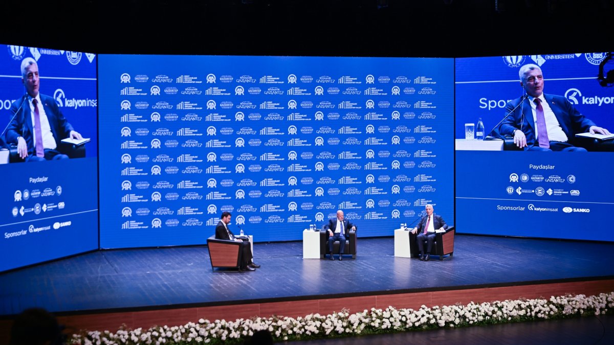 Trade Minister Ömer Bolat (R) and Syrian Minister of Economy and Industry Mohammad Nidal al-Shaar participate in a session during a summit, Gaziantep, Türkiye, June 9, 2026. (AA Photo)