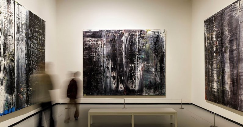 Visitors attend the Gerhard Richter's Retrospective, Paris, France, Oct. 16, 2025.  (Getty Images Photo)