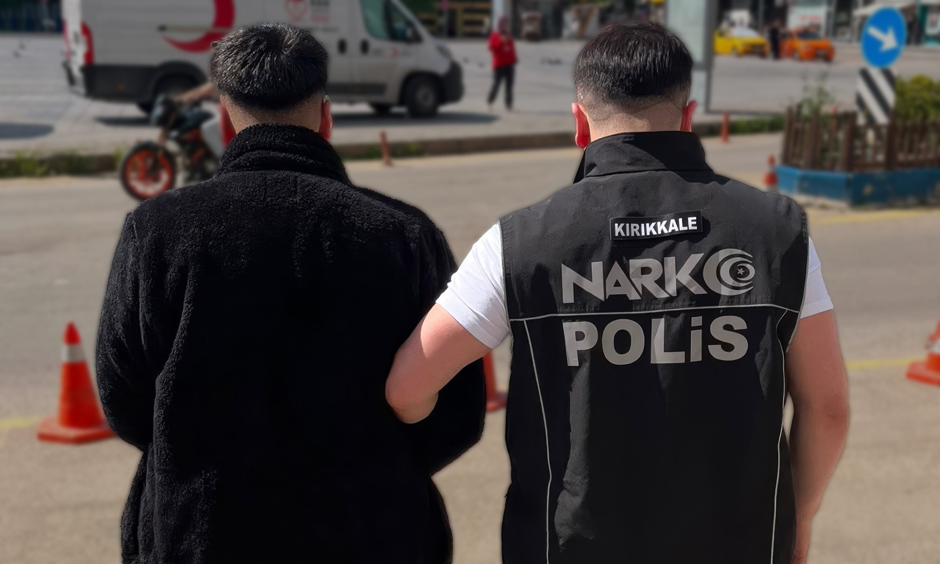 Beren Saat, 21 others detained in Istanbul drug operation