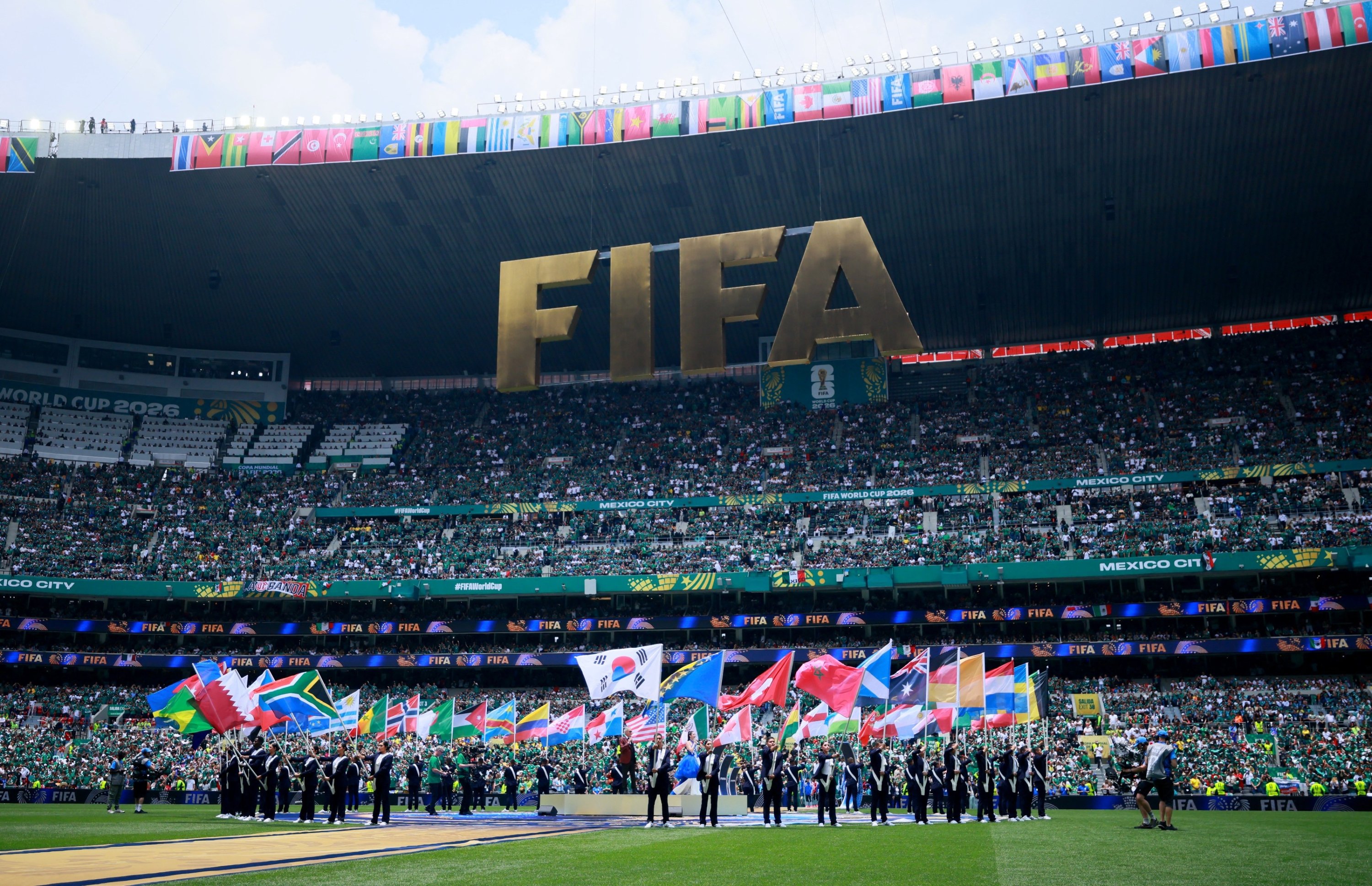 World Cup kicks off with Mexico taking early lead against South Africa