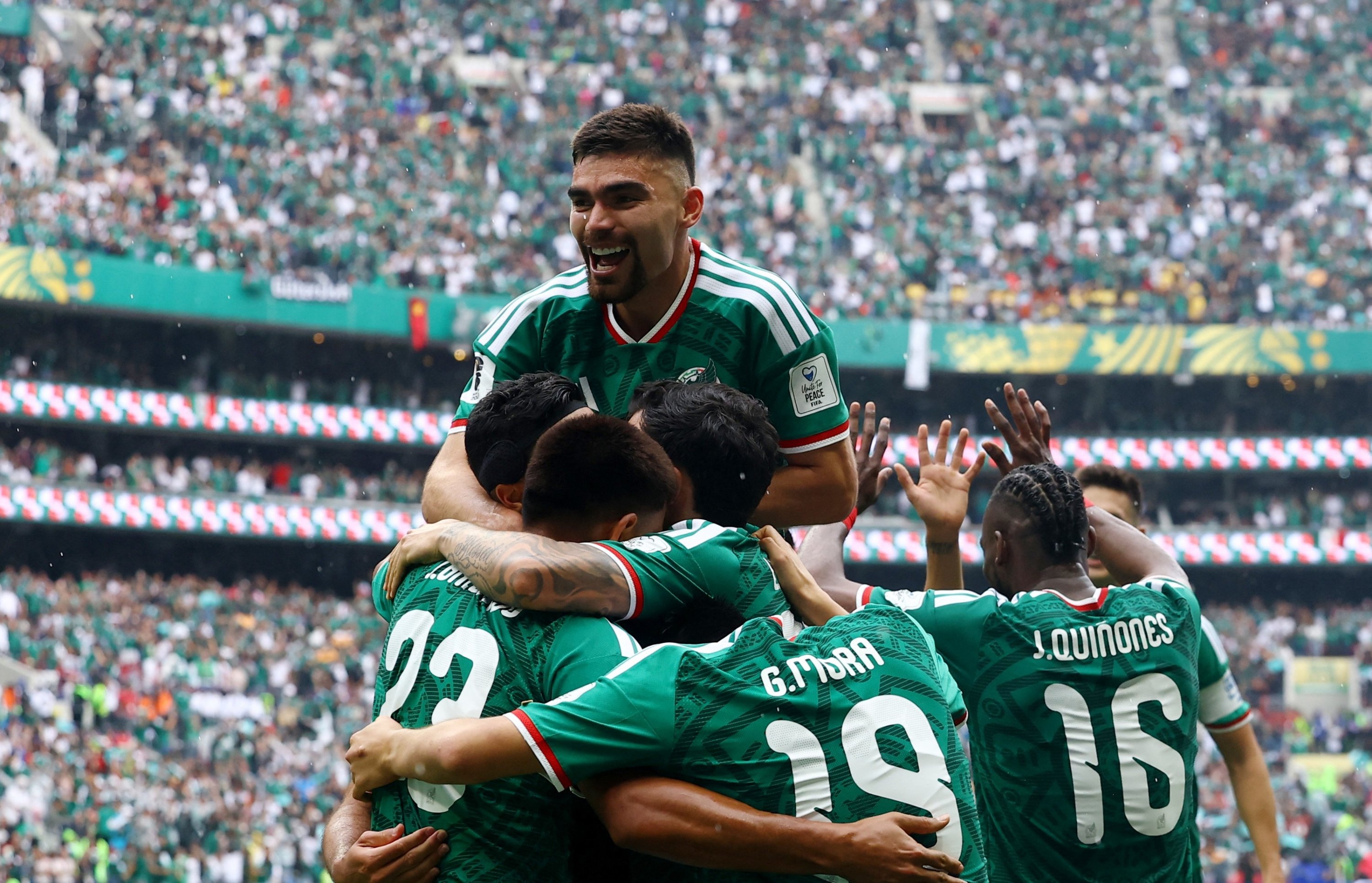 Mexico beat South Africa 2-0 in World Cup opening game