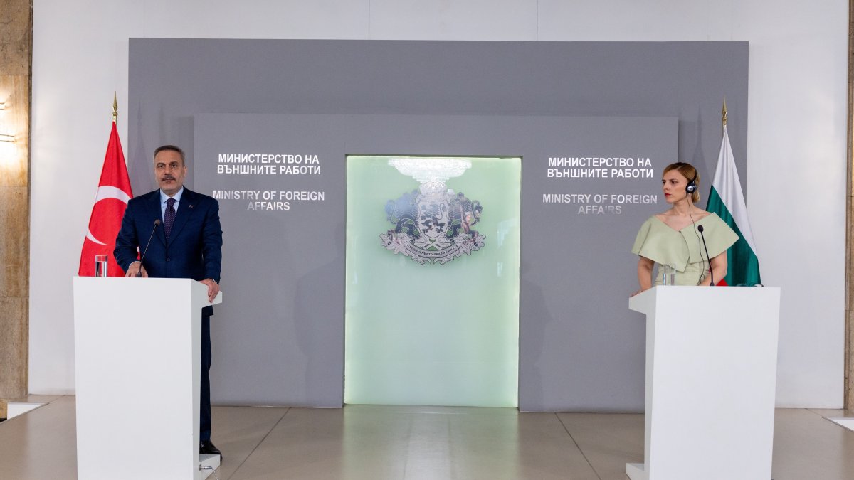 Foreign Minister Hakan Fidan (L) speaks at the joint news conference with Bulgarian Foreign Minister Velislava Petrova-Chamova, Sofia, Bulgaria, June 11, 2026. (AA Photo)