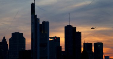 The famous skyline with its banking district is seen in Frankfurt, Germany, April 13, 2015. (Reuters Photo)