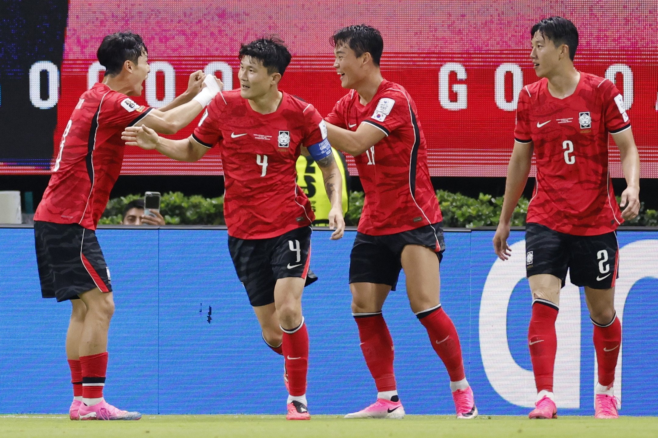 South Korea rally past Czechia in dramatic World Cup opener