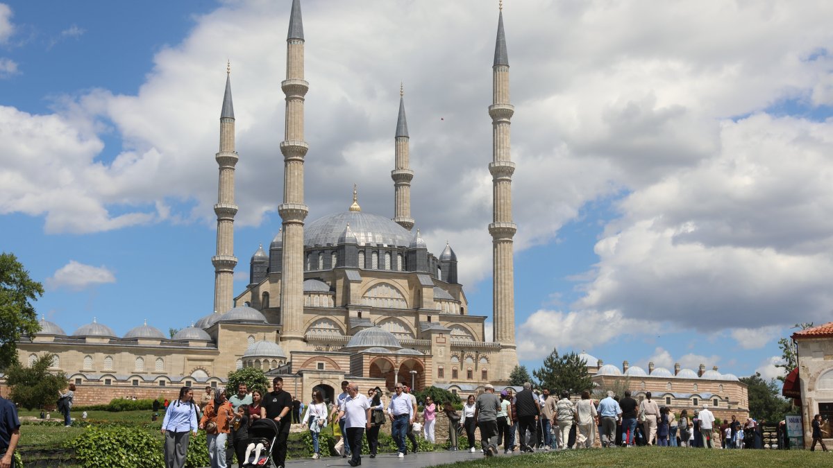 People visit the newly restored Selimiye Mosque during the Eid al-Adha holiday, Edirne, Türkiye, May 29, 2026. (AA Photo)