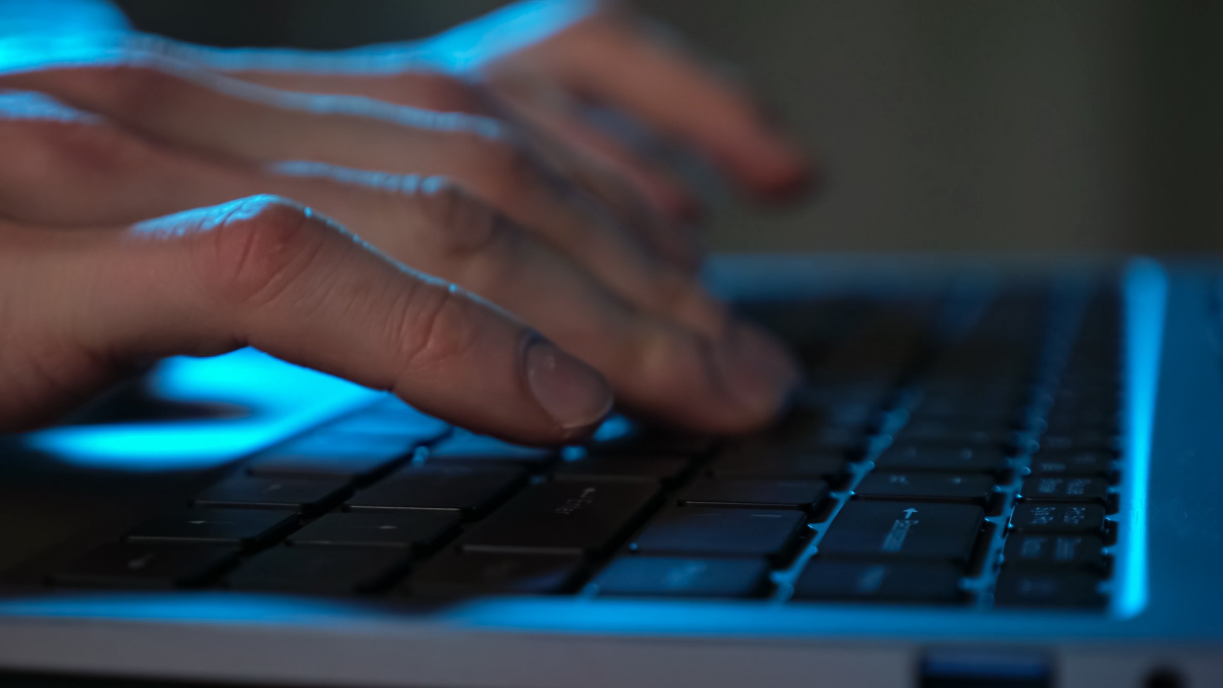 More than 101,000 harmful websites and links are blocked in Türkiye in 2025 as cybersecurity teams strengthen digital defenses. (Shutterstock Photo)