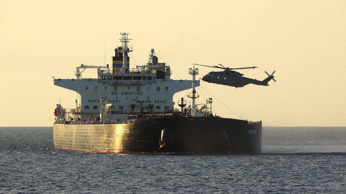 U.K. commando forces conduct an operation on the CMR Smyrtos sailing under a false Cameroonian flag, in the English Channel, off the coast of the U.K., June 14, 2026. (AFP Photo)