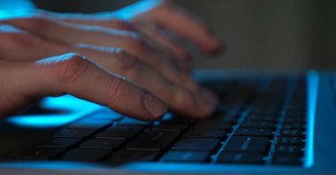 More than 101,000 harmful websites and links are blocked in Türkiye in 2025 as cybersecurity teams strengthen digital defenses. (Shutterstock Photo)