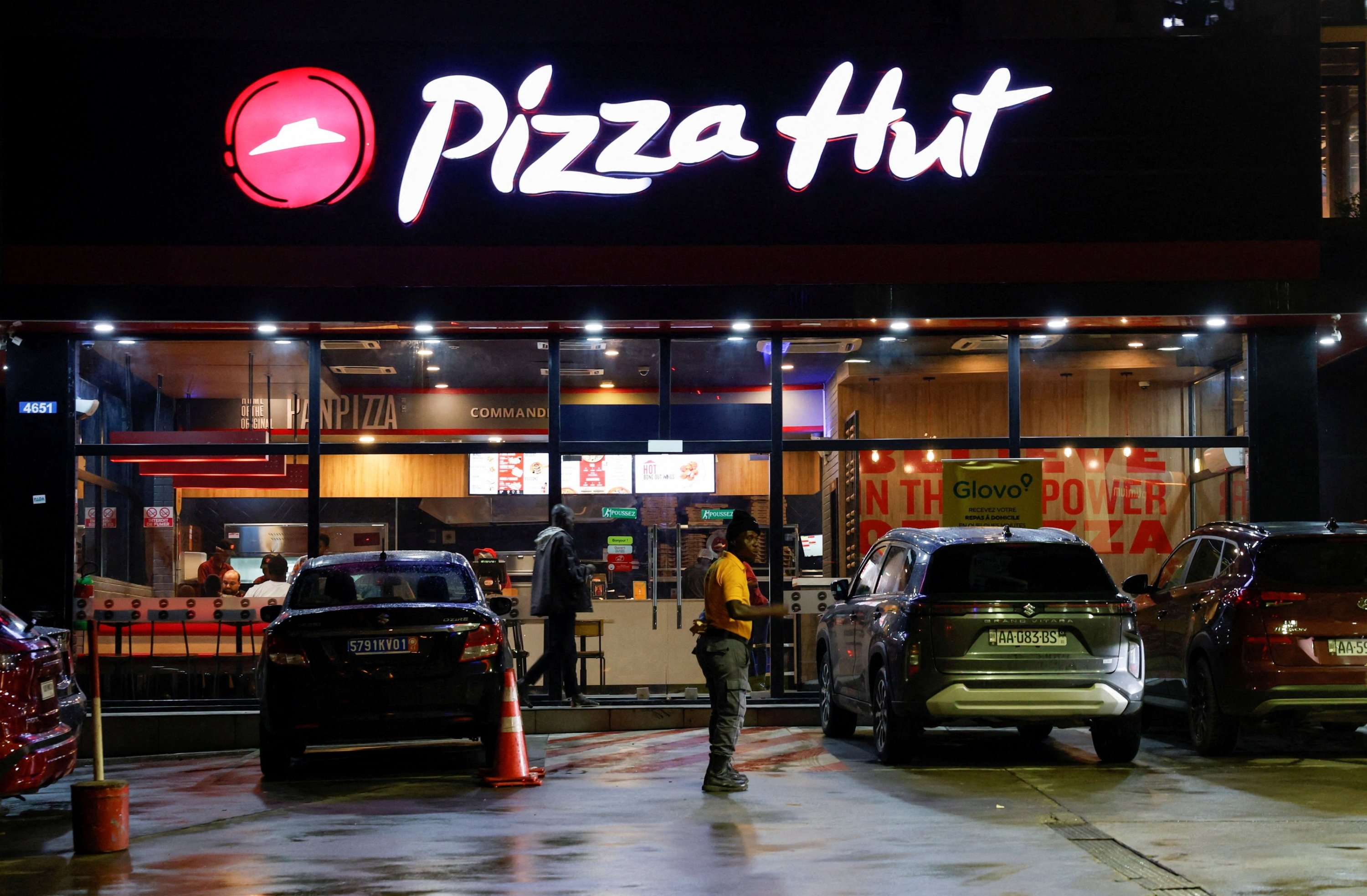 Struggling Pizza Hut chain to be sold for $2.7B by Yum! Brands