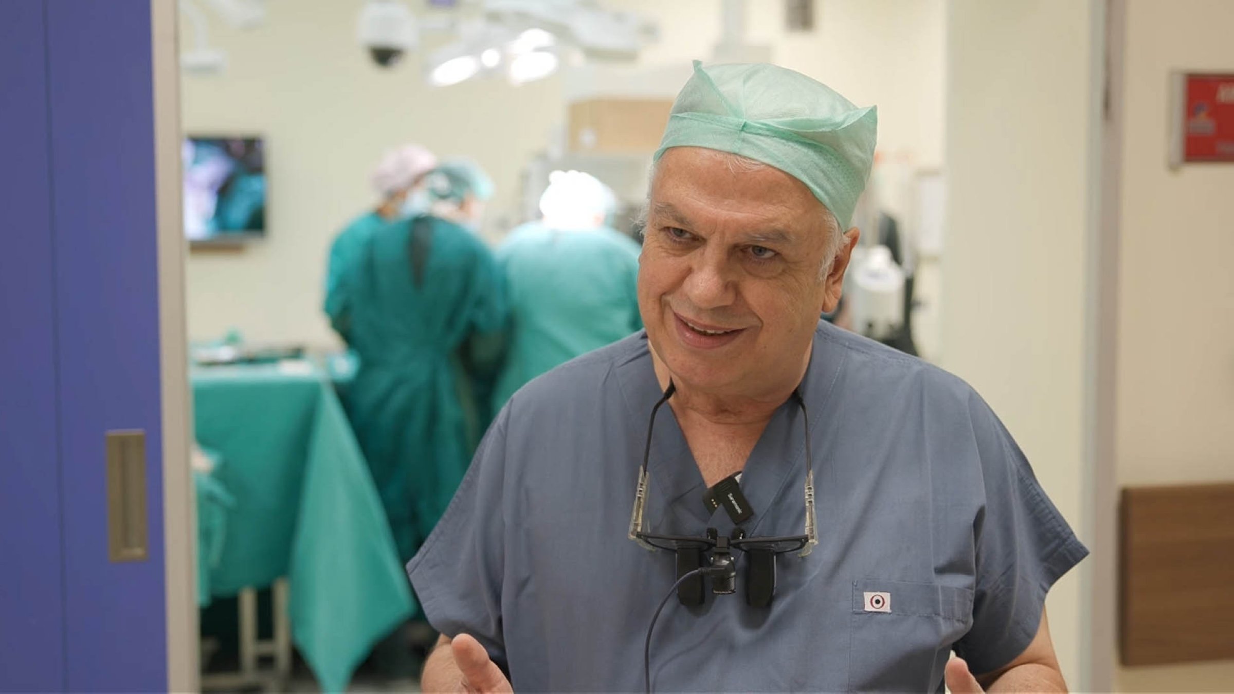 Transplant surgeon Prof. Dr. Sezai Yılmaz speaks to the media after a surgery, Malatya, in this photo released on June 16, 2026. (DHA Photo)