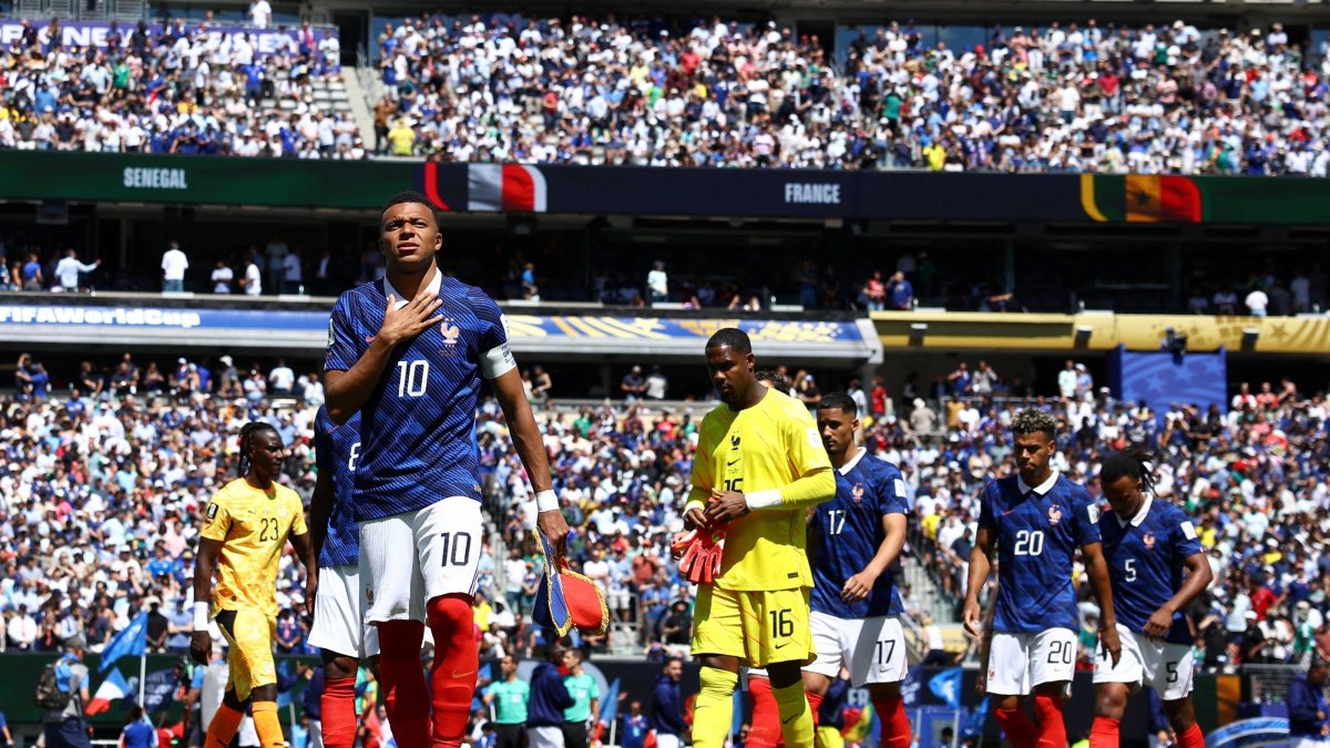 
France's Kylian Mbappe, Mike Maignan, William Saliba and Desire Doue before the match with Senegal, New Jersey Stadium, East Rutherford, New Jersey, U.S., June 16, 2026. (Reuters Photo)