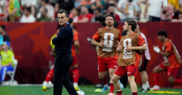 Türkiye's head coach Vincenzo Montella looks on during the 2026 FIFA World Cup Group D match against Australia at the BC Place Stadium, Vancouver, Canada, June 14, 2026. (AA Photo)
