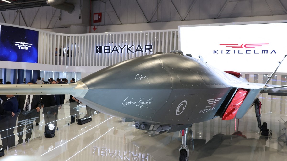 Kızılelma, an unmanned fighter jet developed by Turkish defense giant Baykar, is displayed at the SAHA 2026 International Defense and Aerospace Exhibition, Istanbul, Türkiye, May 8, 2026. (Reuters Photo)