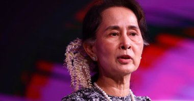 Then-Myanmar State Counselor Aung San Suu Kyi delivers the keynote address during the Asian Business and Investment Summit (ABIS), Marina Bay Sands, Singapore, Nov. 12, 2018. (Getty Images Photo)
