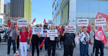 A group of CHP members stage a protest calling for a new intra-party election, Ankara, Türkiye, June 15, 2026. (DHA Photo)