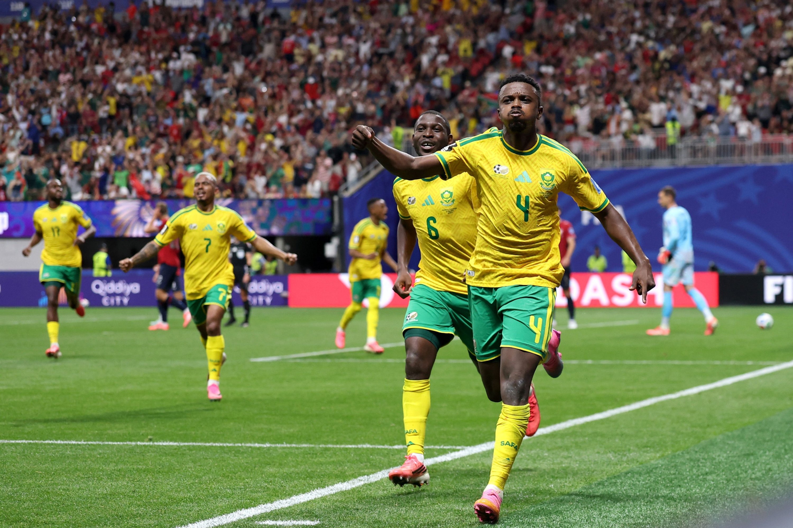 South Africa hold Czechs 1-1 to keep World Cup knockout dream alive