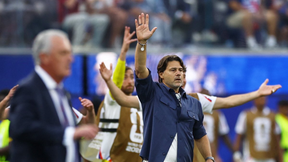 U.S. coach Mauricio Pochettino reacts during the 2026 FIFA World Cup Group D against Paraguay at Los Angeles Stadium, Inglewood, U.S., June 12, 2026. (Reuters Photo)