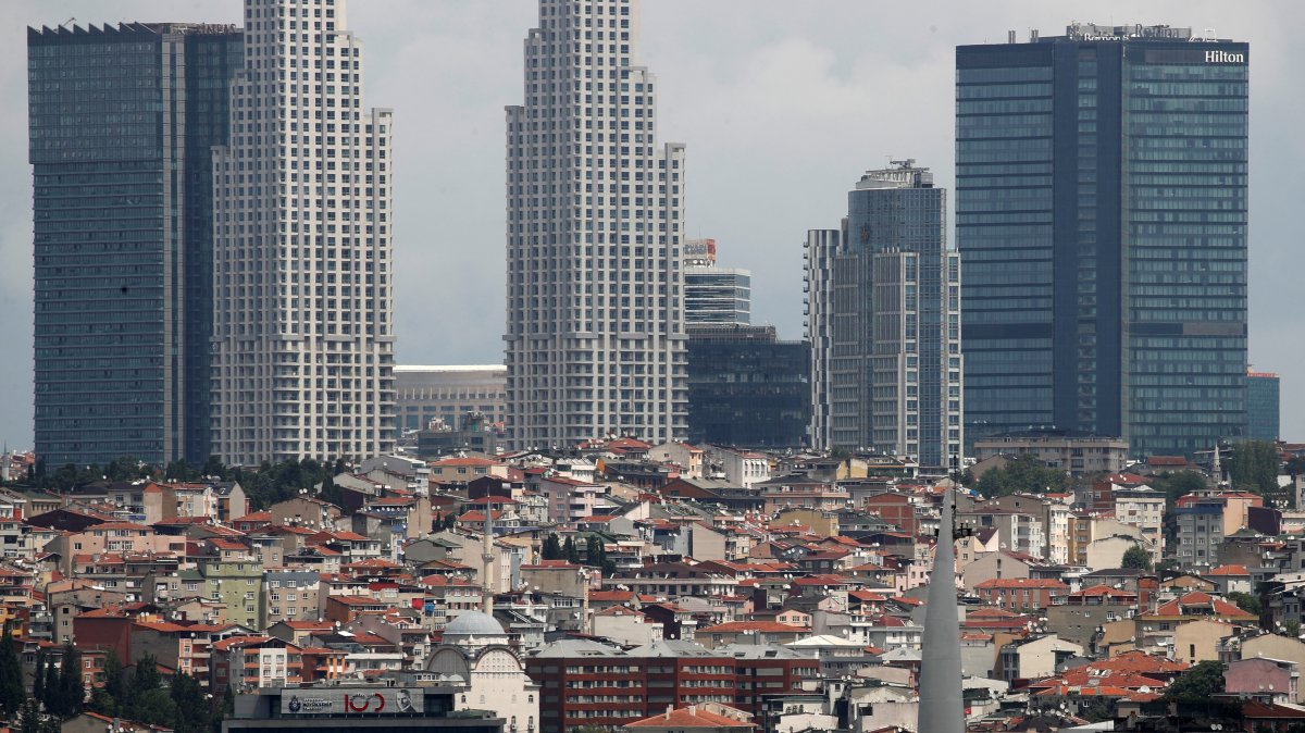 Business and residential buildings are seen in the Şişli district, Istanbul, Türkiye, July 26, 2024. (Reuters Photo)