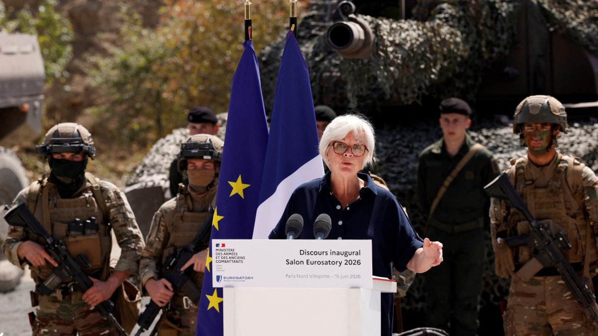 France willing to assume greater role in NATO, boost mil. capabilities