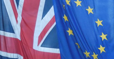 A U.K. flag flies next to the flag of the European Union in Westminster, London, U.K., June 24, 2016. (Reuters Photo)