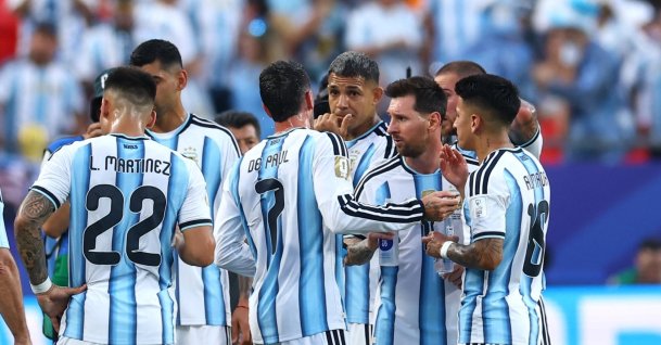 Argentina players during the hydration break of the 2026 FIFA World Cup Group J match against Algeria at Kansas City Stadium, Kansas City, U.S., June 16, 2026. (Reuters Photo)