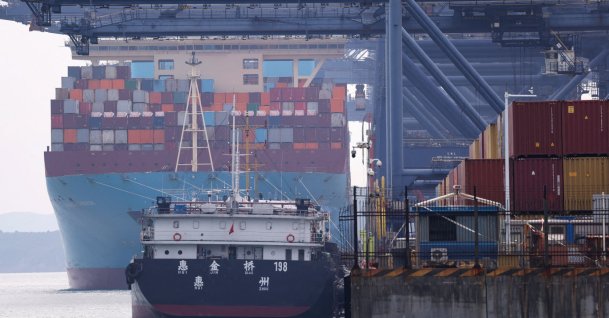 A cargo ship with containers docks at a terminal of the Yantian port in Shenzhen, Guangdong province, China, Oct. 30, 2025. (Reuters Photo)