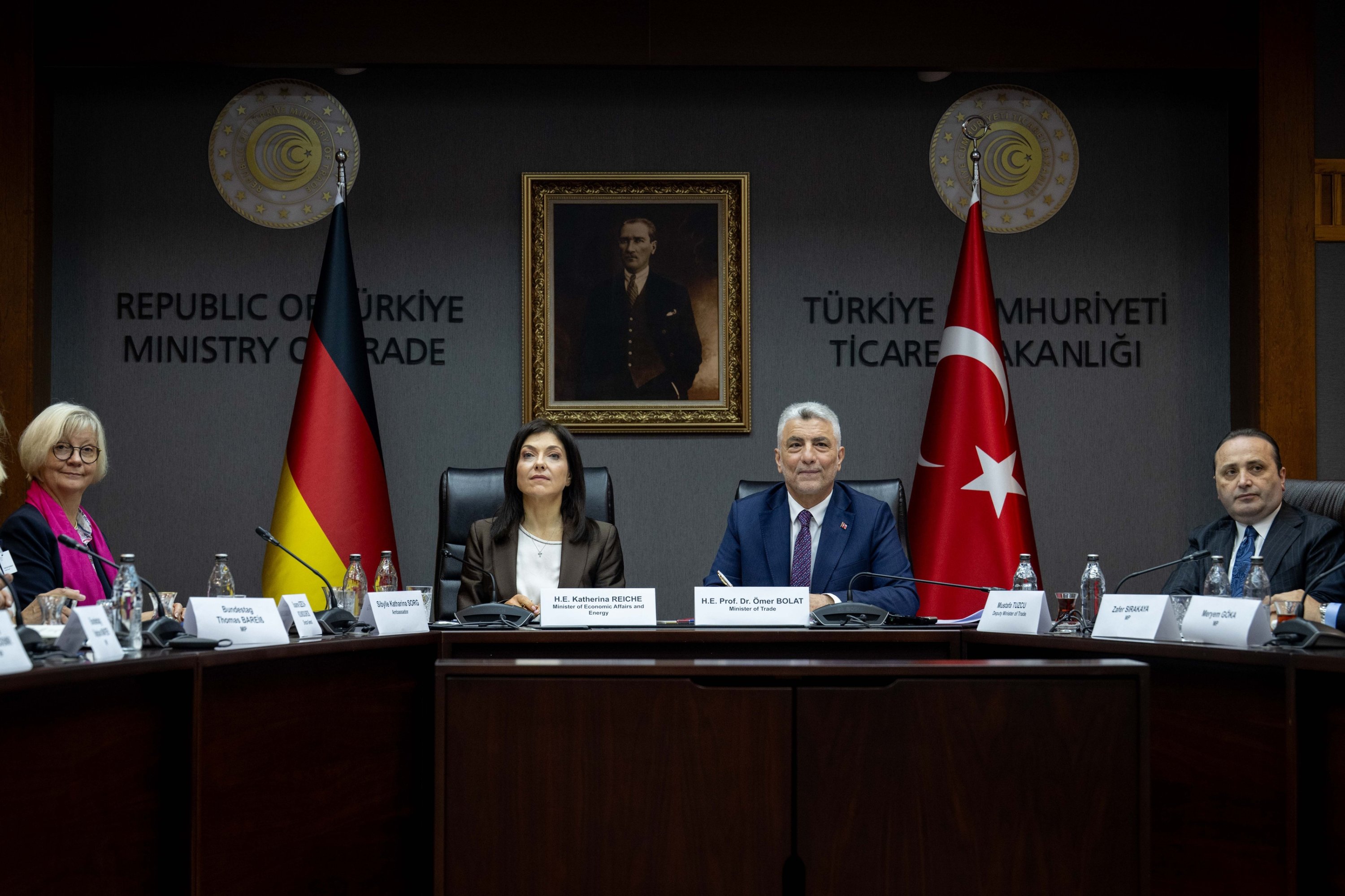 Trade Minister Ömer Bolat (C-R) and German Economy and Energy Minister Katherina Reiche (C-L) chair the Türkiye-Germany Joint Economic and Trade Commission, or JETCO, meeting, Ankara, Türkiye, June 19, 2026. (AA Photo)