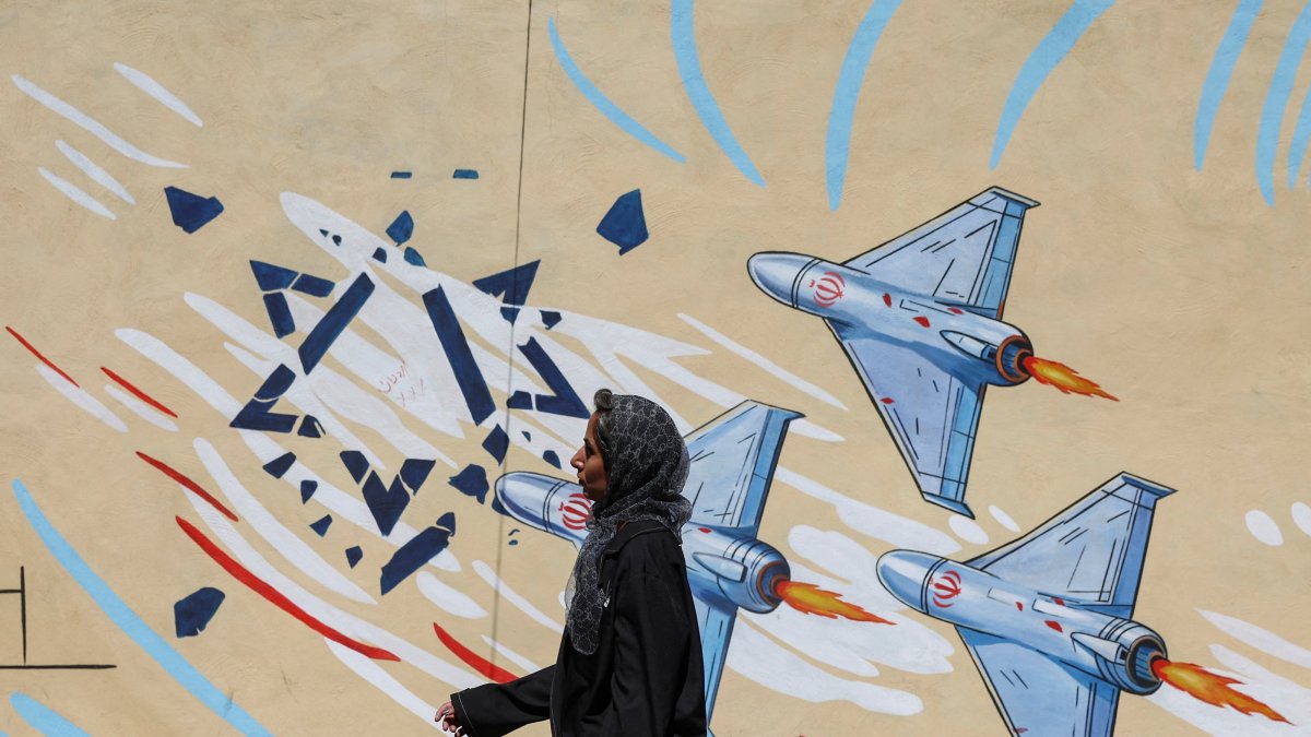 US-Iran peace deal hits hurdle as Switzerland talks are postponed