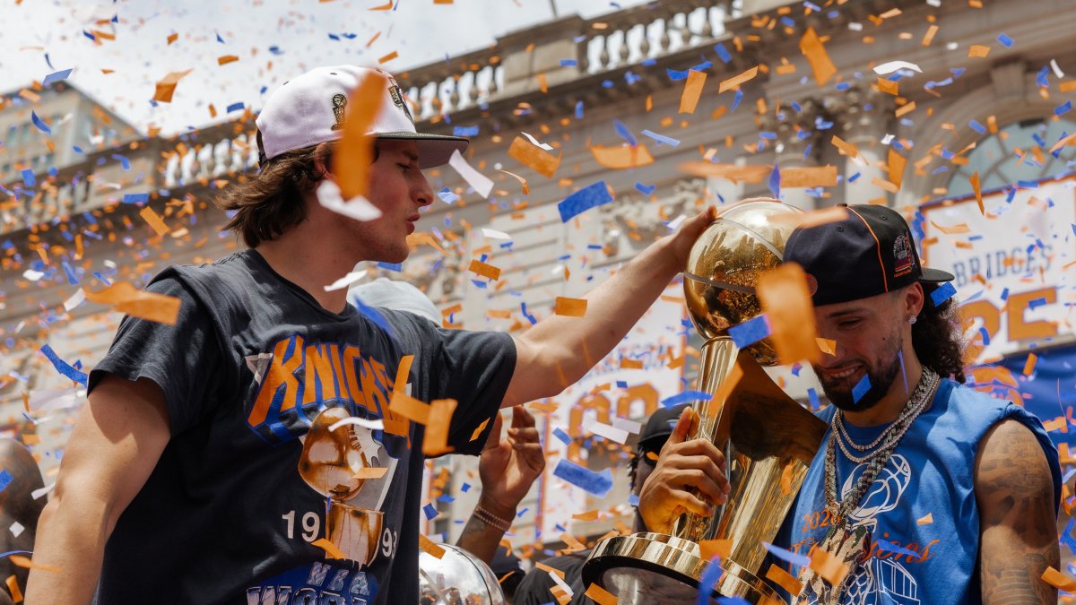 Jose Alvarado (R) and Tyler Kolek celebrate during the 2026 Knicks Championship City Hall celebration ceremony, New York City, U.S., June 18, 2026. (EPA Photo)